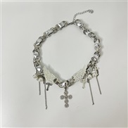 (silvery  necklace)in...